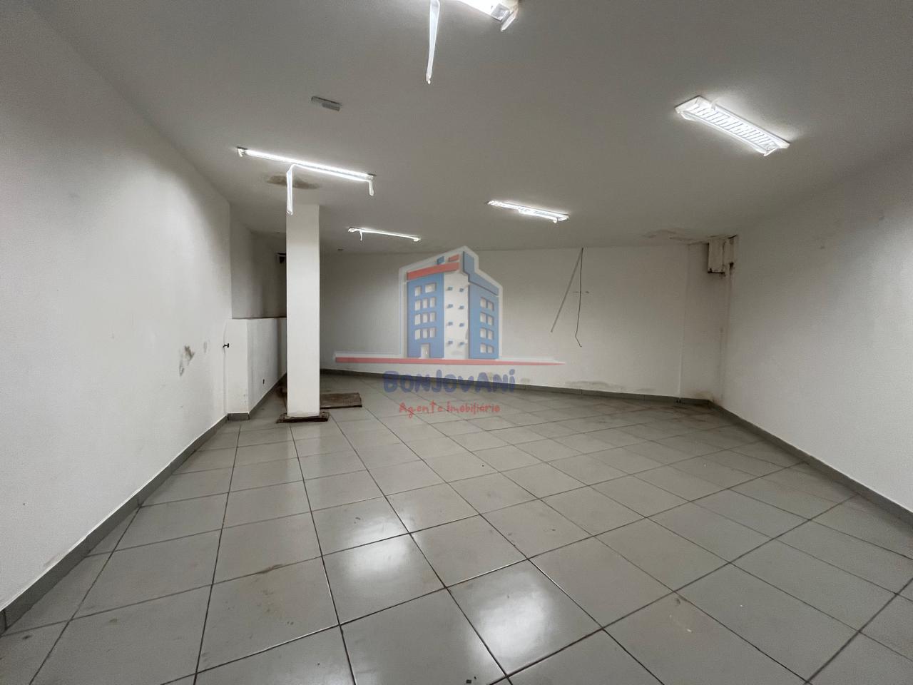 Sala-Conjunto, 1800 m² - Foto 14