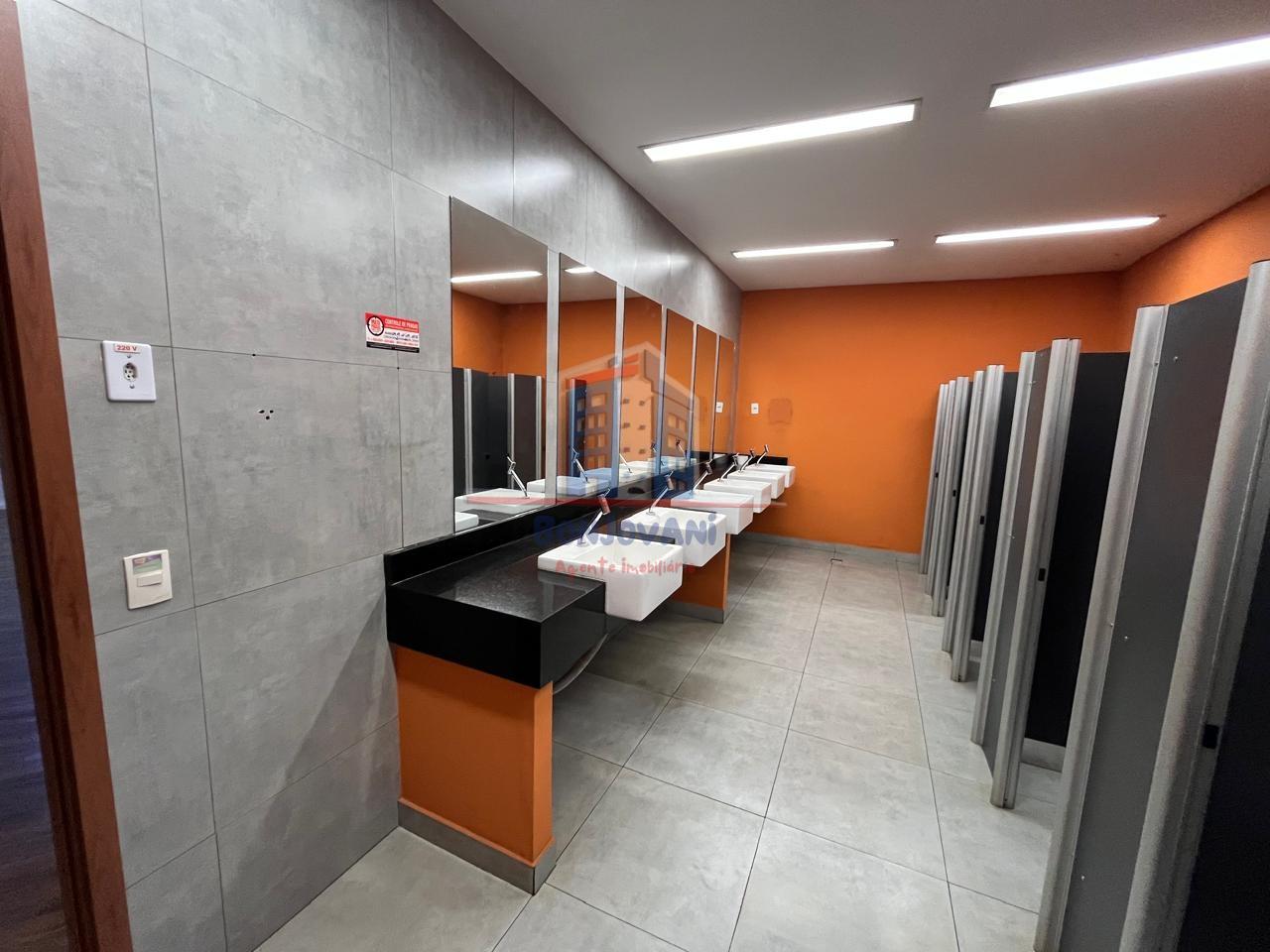 Sala-Conjunto, 1800 m² - Foto 15