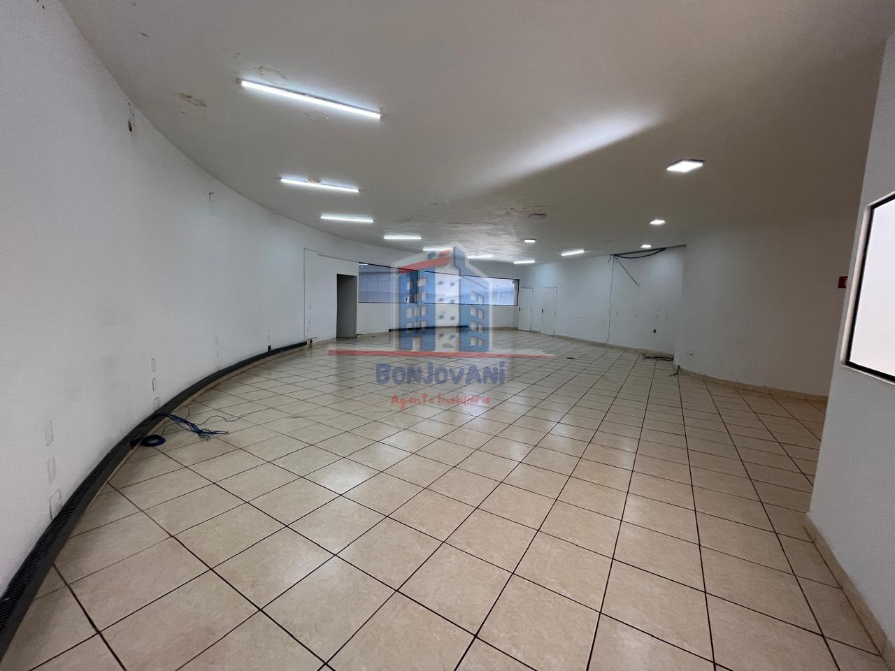 Sala-Conjunto, 1800 m² - Foto 22