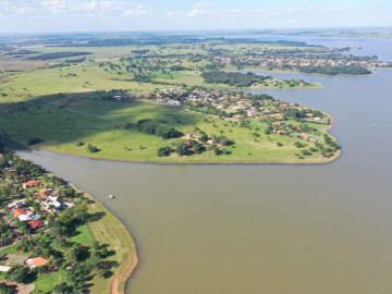 Terreno à Venda no Condomínio Enseada Azul 2, Fronteira/MG